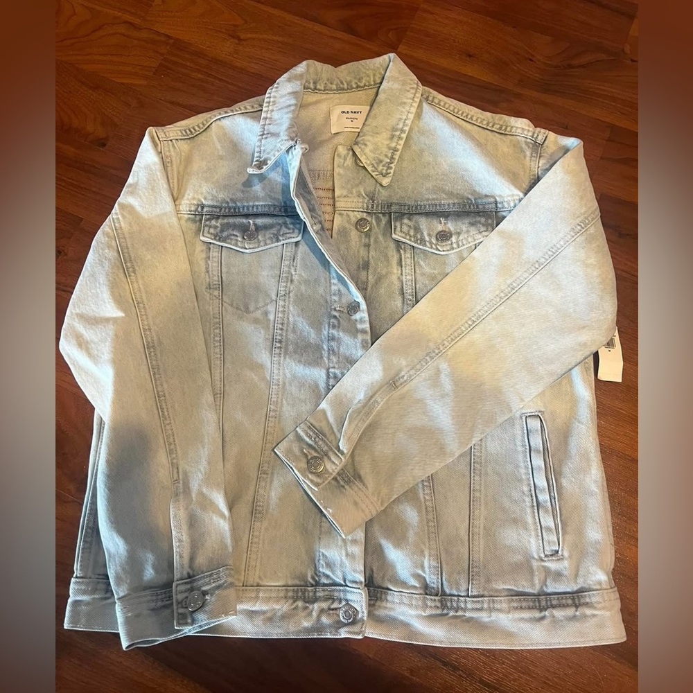 Women’s medium denim jacket